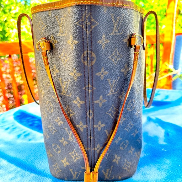 LOUIS VUITTON Neverful MM 🔥🔥 - Picture 4 of 16